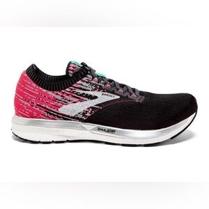 Brooks Womens Ricochet Running Shoes